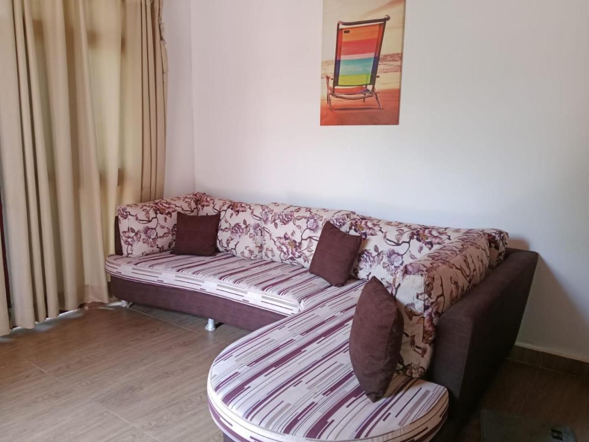Home Stay Resort نيلافيلي المظهر الخارجي الصورة