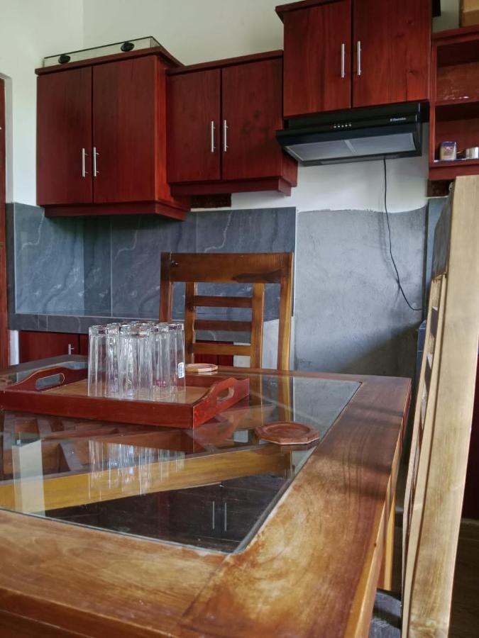 Home Stay Resort نيلافيلي المظهر الخارجي الصورة