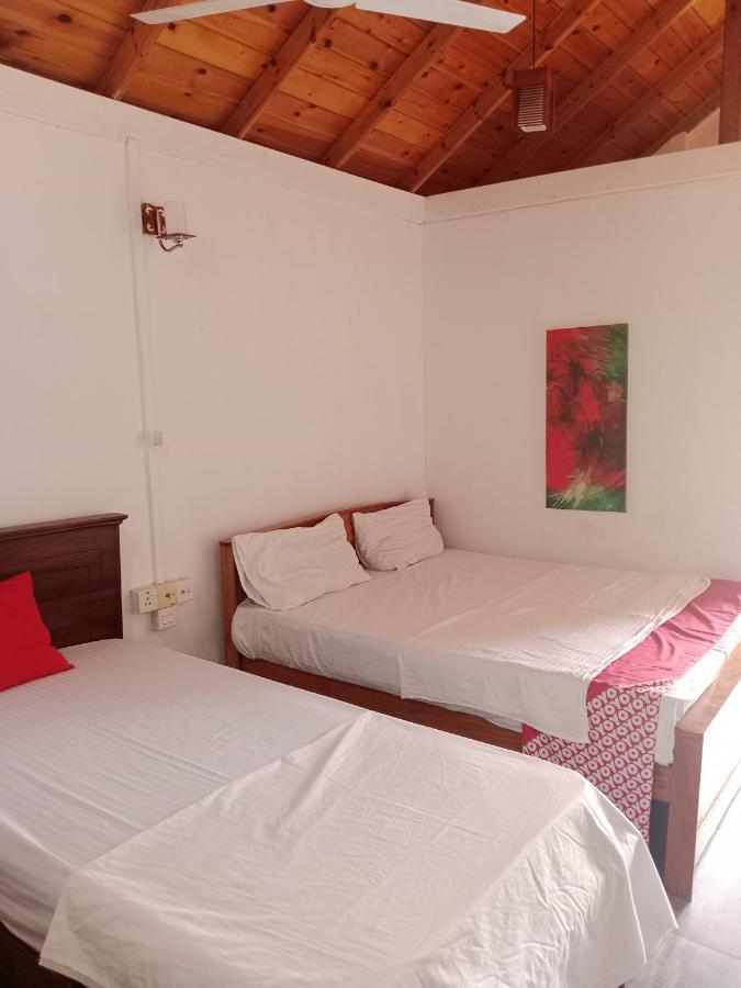 Home Stay Resort نيلافيلي المظهر الخارجي الصورة
