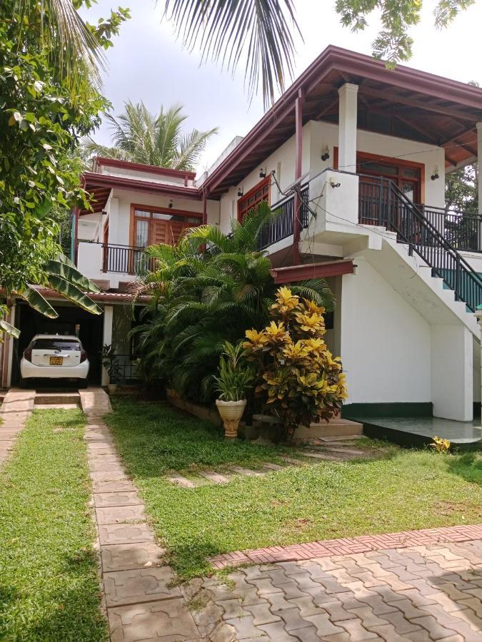 Home Stay Resort نيلافيلي المظهر الخارجي الصورة